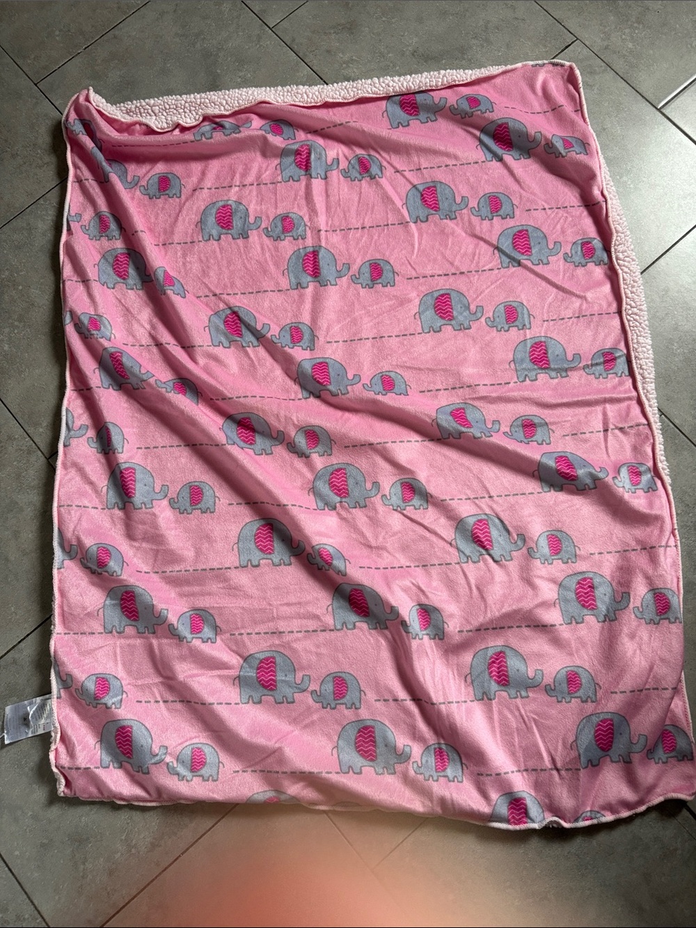 Soft Pink Elephant Sherpa Baby Blanket - Cozy Nursery Throw